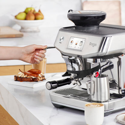 the Barista Touch™ Impress – with Cold Extraction